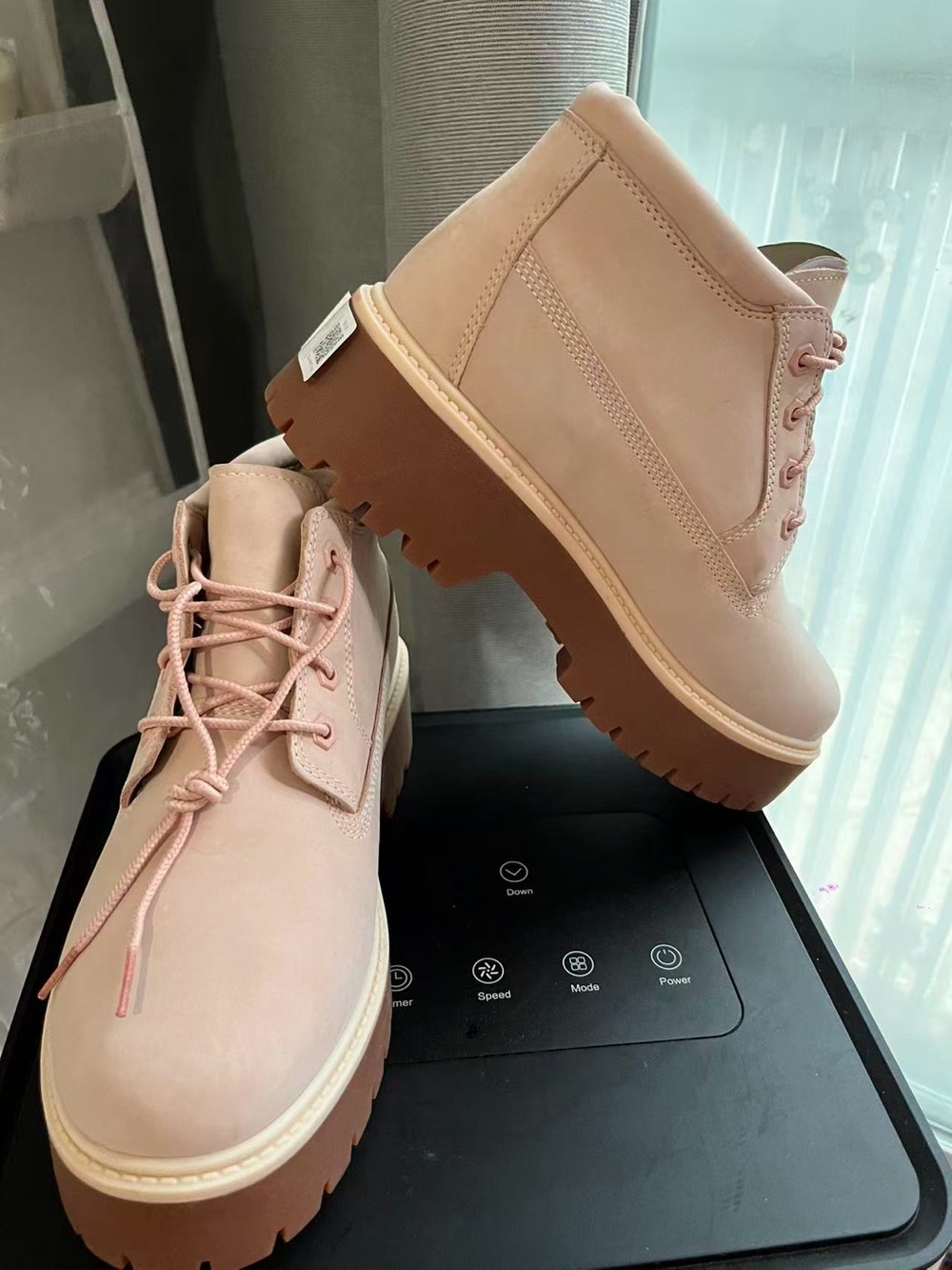 Timberland Pink Lace-Up Women's Boot - Picture 3 of 7